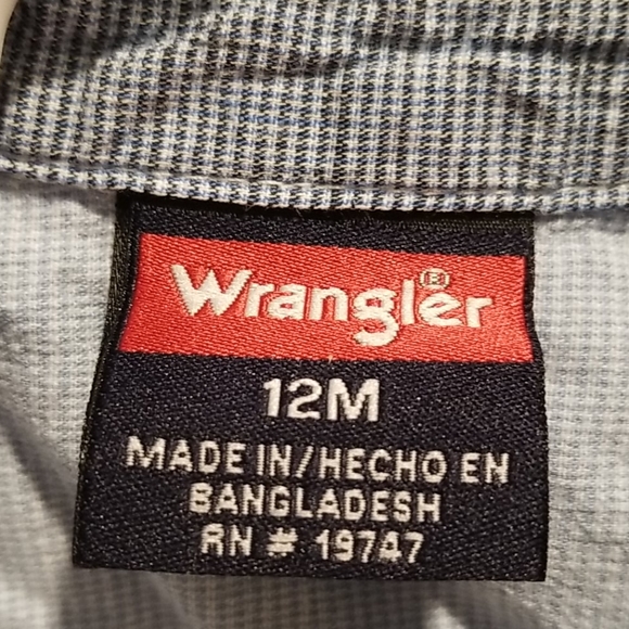 Button up body suit 12 month short sleeve - Picture 2 of 4